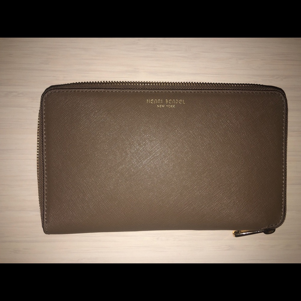 Henri Bender tan wallet